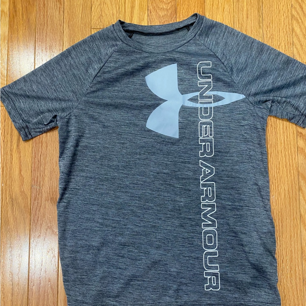 Under Armour Kids Charcoal Tee